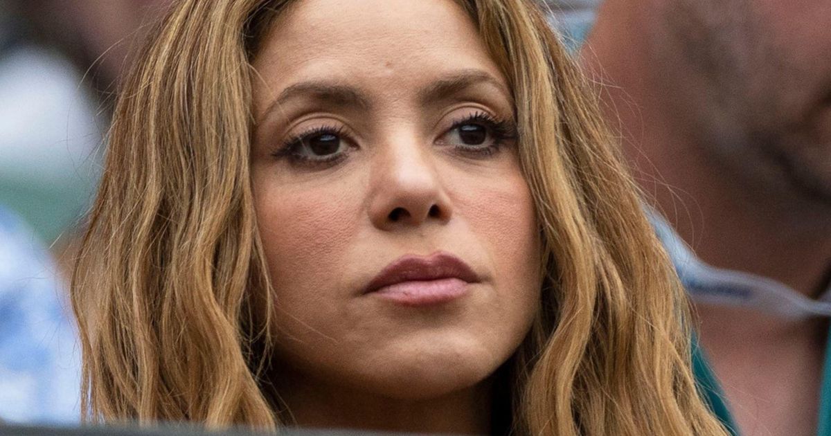 Shakira Na Udaru Kritik Njen Modni Dodatek Je Pritegnil Ogromno