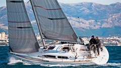 Salona 34 je bila v svoji kategoriji izbrana za slovensko plovilo leta. www.salonayachts.com