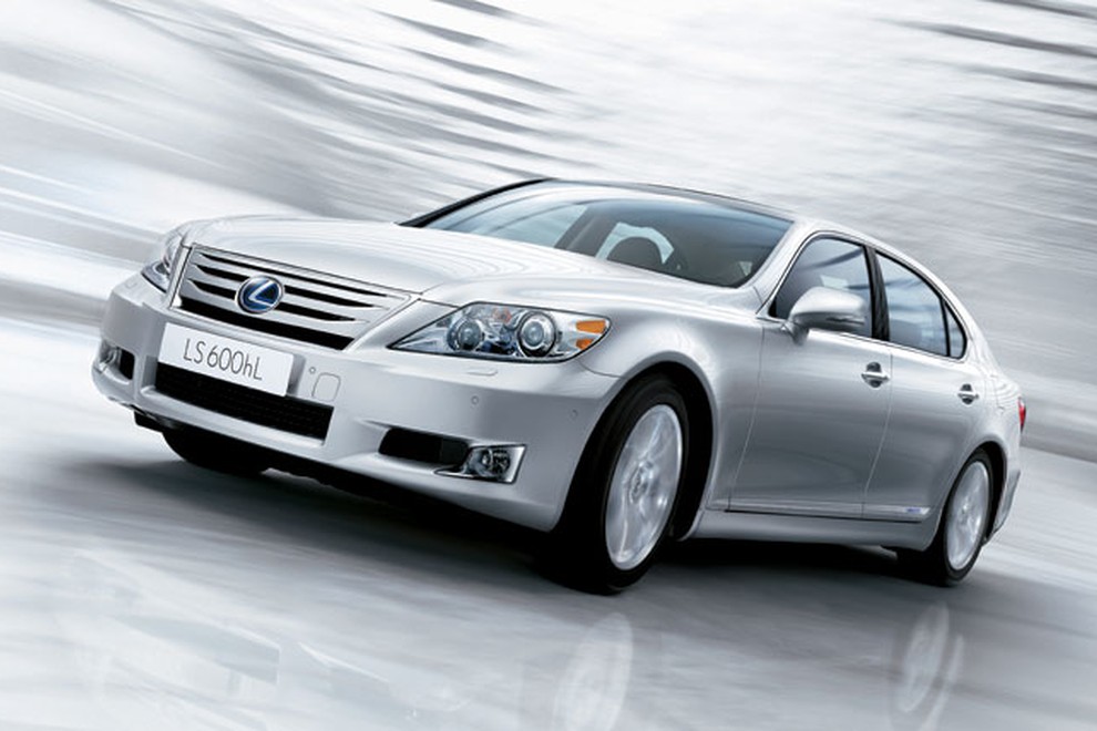 Lexus LS 600h L: Znotraj!