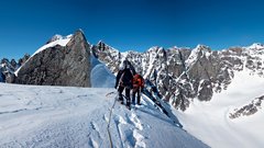 Anžetova soplezalca na vrhu deviškega Windy Peaka