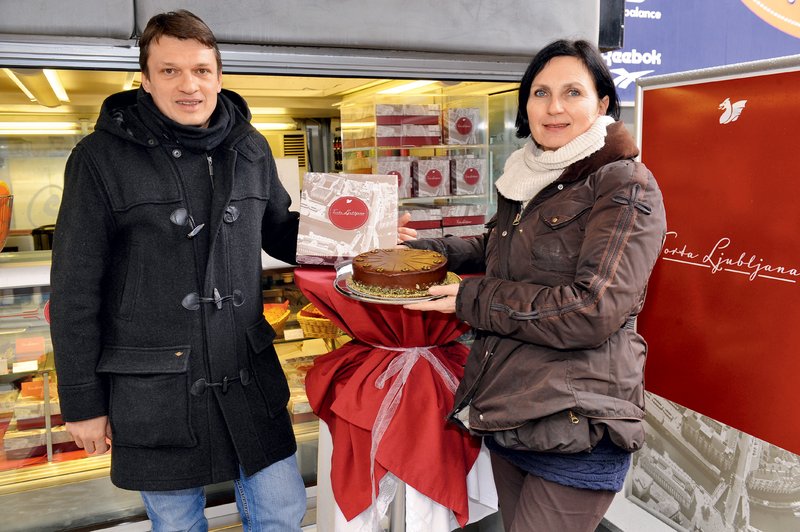 Eva Strohmaier Ocvirk in Marjan Nemanič: Če ima Dunaj svojo torto, zakaj je ne bi imela tudi Ljubljana (foto: Primož Predalič)