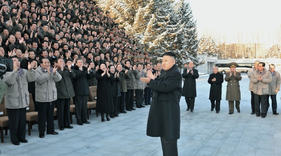 Severna Koreja z izstrelitvijo rakete izziva Trumpa (foto: profimedia)