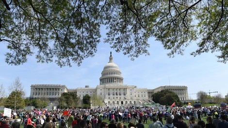 V ZDA protesti zaradi Trumpovega skrivanja davčnih napovedi