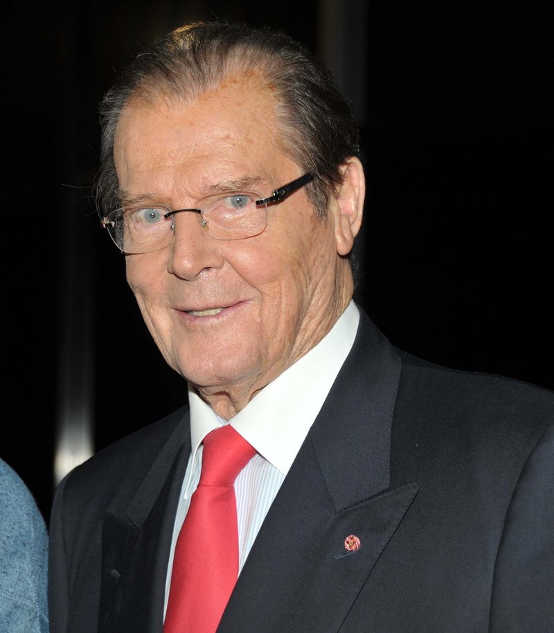 Umrl je britanski igralec Roger Moore! (foto: profimedia)