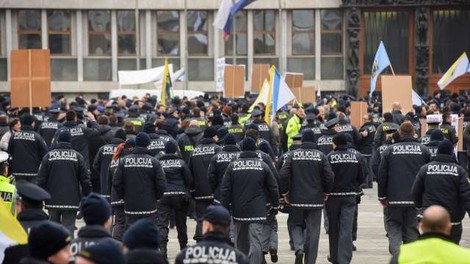 Policisti bodo stavkali 12. februarja!