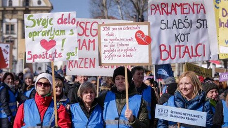 Učitelji na shodu v Ljubljani za višje plače