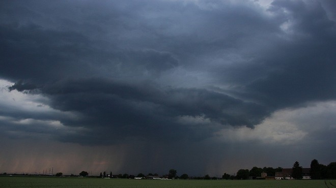 Nad Slovenijo se bodo zgrnili črni oblaki: v kratkem času bo padlo veliko dežja (foto: Profimedia)