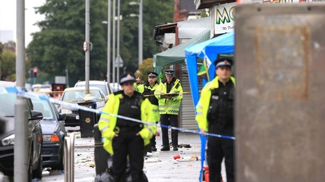 Karibski karneval na manchestrskih ulicah se je končal s streljanjem, 10 ranjenih