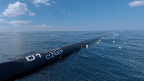 Iz San Francisca je odplula ladja, s katero naj bi se lotili čiščenja plastičnih odpadkov v Tihem oceanu