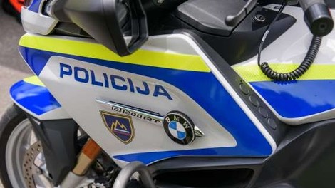 Policija v ukradenem avtu prijela tri mladoletnike