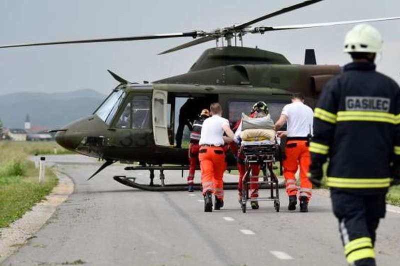 Helikopter Slovenske vojske minuli konec tedna 11-krat poletel na pomoč, letos skupno že 467-krat (foto: Profimedia)