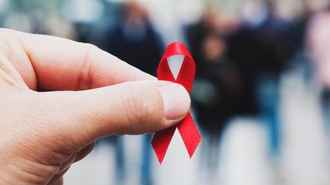 V Sloveniji živi okoli 1000 okuženih, tretjina za svojo okužbo s hiv sploh ne ve!