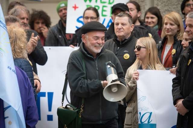 Protestniki v Ljubljani politiko pozvali k zaščiti reke Mure (foto: Nebojša Tejić/STA)