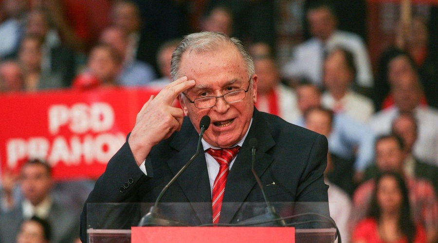 Bivši romunski predsednik Iliescu obtožen zločinov proti človečnosti (foto: Profimedia)