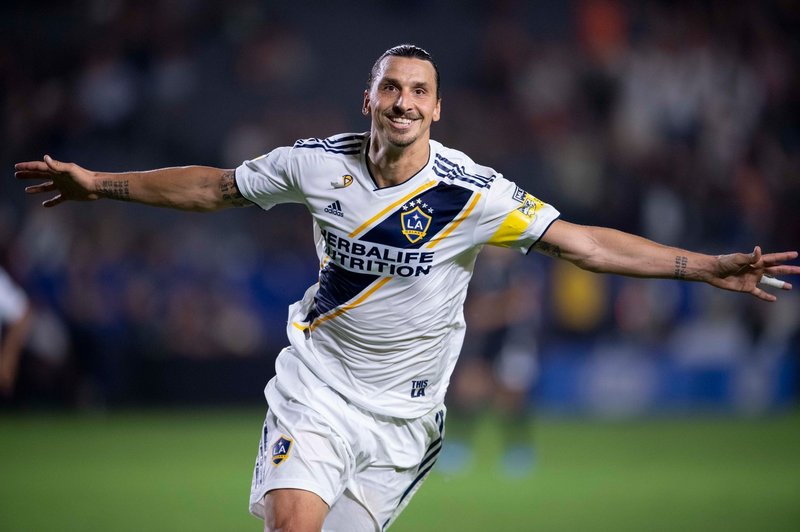 Nogometni zvezdnik Zlatan Ibrahimović dobil svoj kip (foto: profimedia)