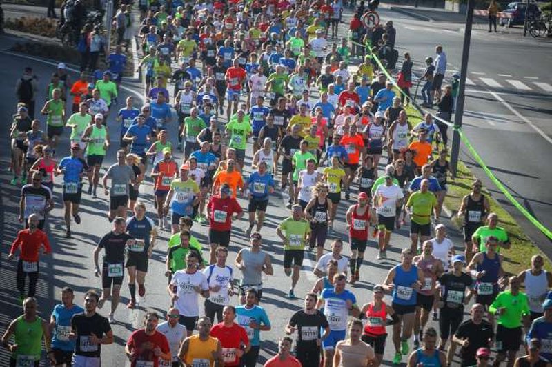 24. ljubljanski maraton odteklo 19.612 udeležencev (foto: Anže Malovrh/STA)