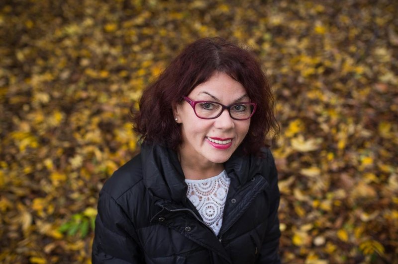 Anita Ogulin: "Umetna svetloba ne razblini teme revščine" (foto: Miran Juršič)