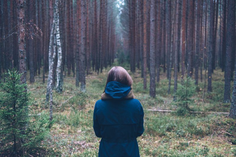 Kako (pre)živeti v svetu, kjer z vsako besedo in dejanjem nekoga jeziš? (foto: Unsplash)