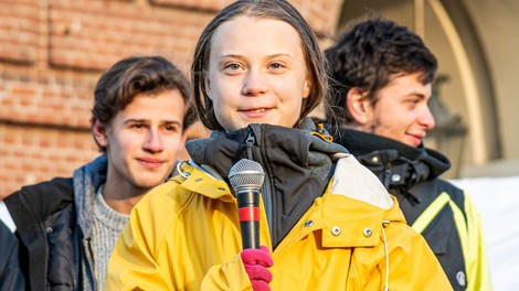 Greta Thunberg se z vlakom vrača domov