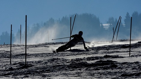 Svetovnega pokala v alpskem smučanju v Kranjski Gori konec tedna ne bo