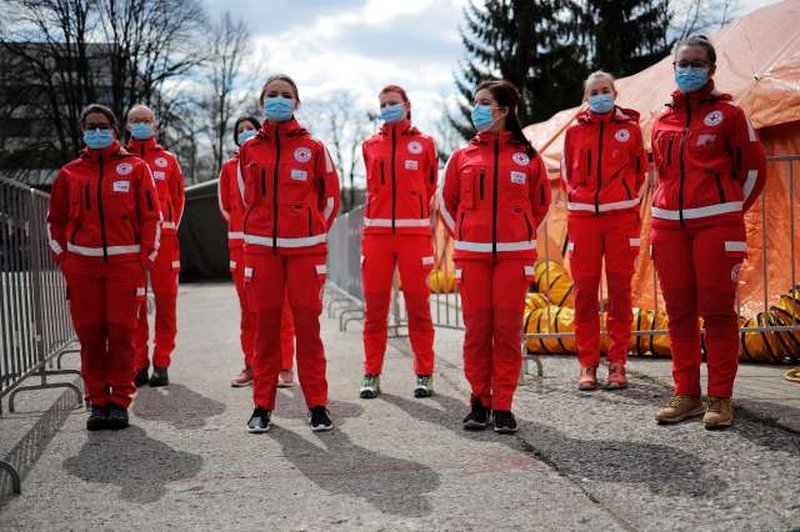 Aktiviranih skupaj 2976 pripadnikov sil za zaščito in reševanje (foto: arhiv STA)