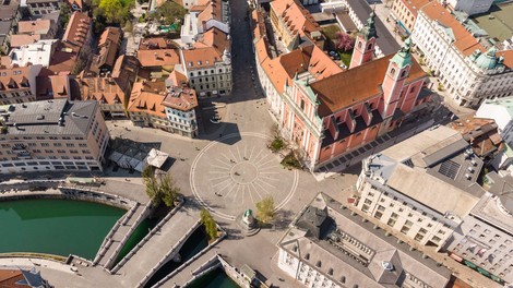 Postopno sproščanje omejitev morda že v ponedeljek