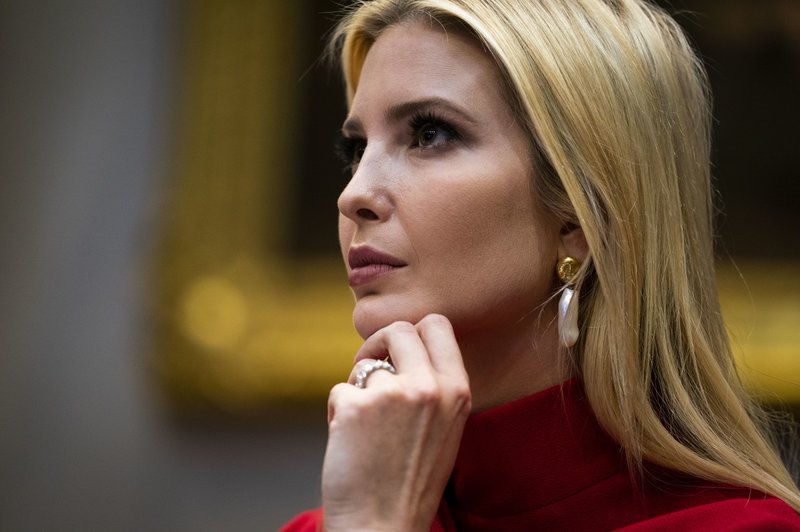 Ivanka Trump eno govori, drugo počne (foto: profimedia)