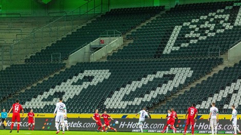 Prazne tribune nogometnih stadionov bodo v Nemčiji popestrili z vizualnimi in zvočnimi efekti