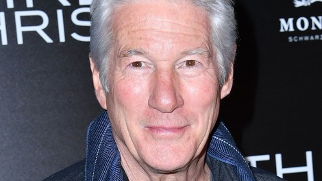 Richard Gere se je pri 70 razveselil tretjega otroka