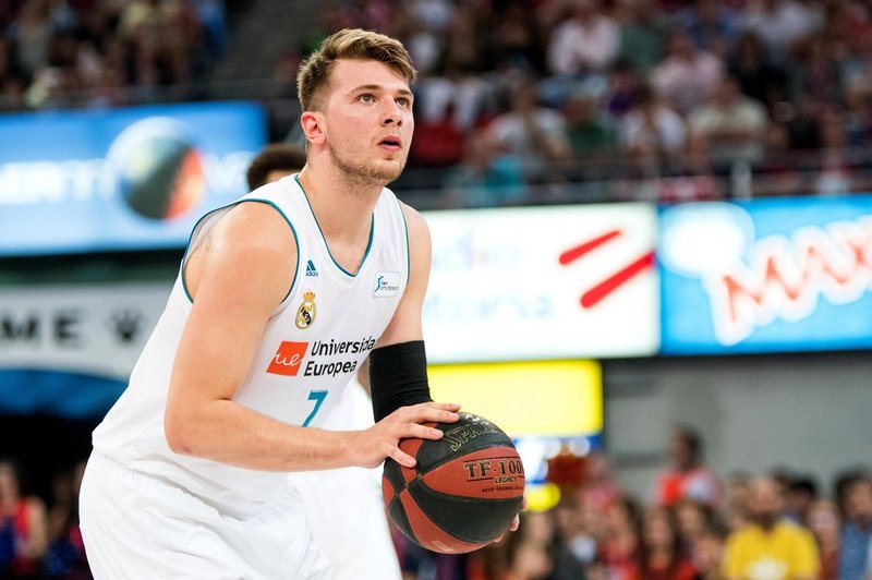 Dončić s trojko v zadnji sekundi Dallasu zagotovil zmago (foto: Profimedia)