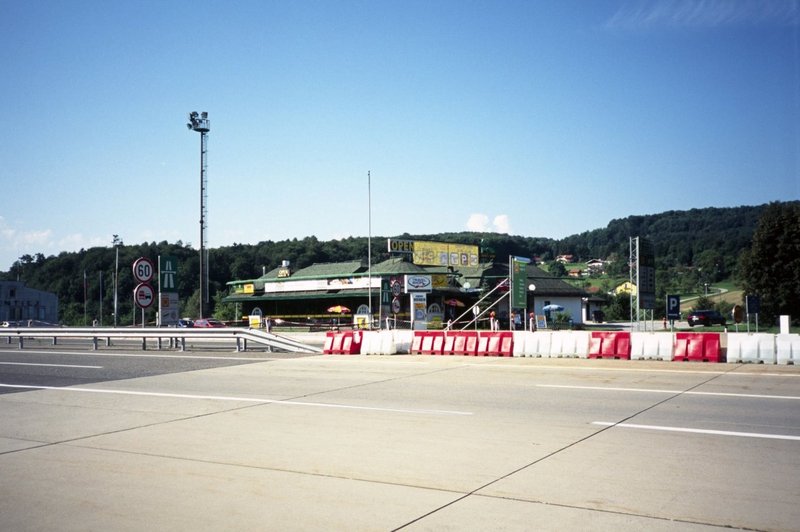 Avstrija še vedno  zadržana pri odpiranju meje s Slovenijo (foto: profimedia)