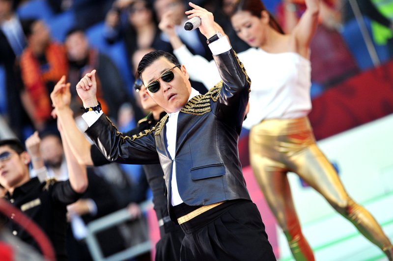 Psy ustvaril mega hit Gangnam Style in izginil s scene (foto: Profimedia)