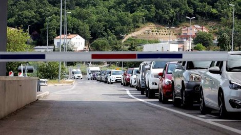 Slovencem ni več treba navesti razloga za vstop na Hrvaško