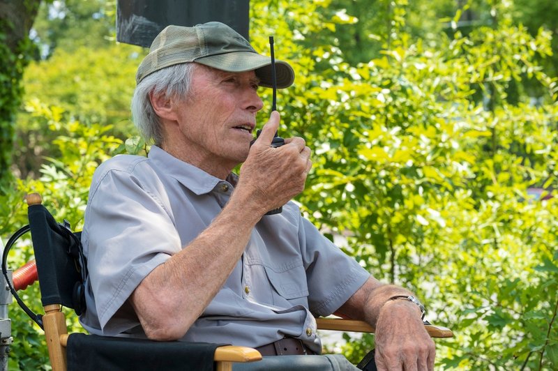 Ameriški igralec Clint Eastwood upihnil 90 svečk na torti (foto: profimedia)