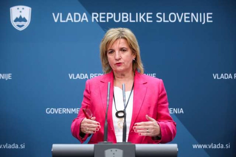 Bojana Beović: Uvrstitev Hrvaške na rumeni seznam odvisna od števila uvoženih primerov okužb (foto: Anže Malovrh/STA)