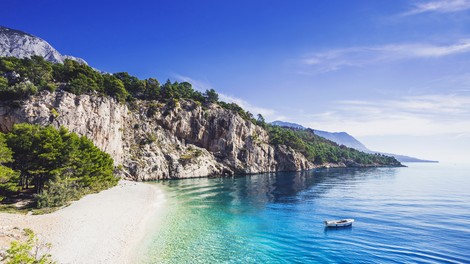 Takšno je trenutno stanje na Jadranu: Poglejte hrvaške plaže pred epidemijo in danes