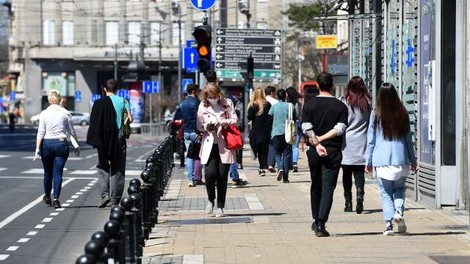 V Srbiji so v zadnjih 24 urah potrdili še 383 okužb