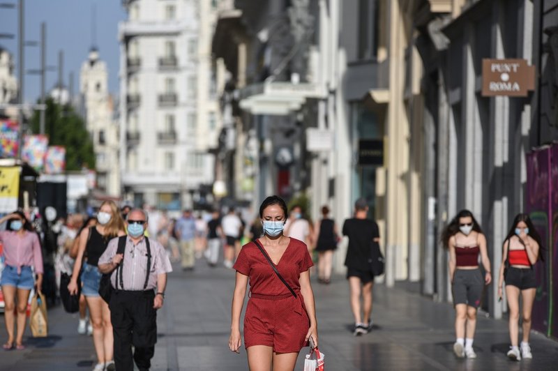 5 razlogov, zakaj bližnja prihodnost s covid-19 ni tako grozna, kot se morda zdi (foto: profimedia)