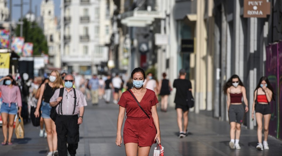 5 razlogov, zakaj bližnja prihodnost s covid-19 ni tako grozna, kot se morda zdi (foto: profimedia)