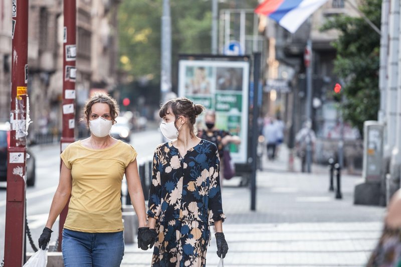 V BiH in Srbiji znova več kot 260 okužb (foto: Profimedia)