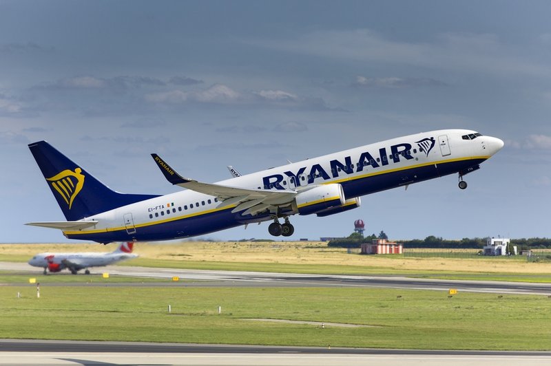 Ryanair bo jeseni zmanjšal število načrtovanih letov, ni izključena odpoved vseh letov (foto: Shutterstock)