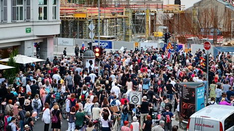 Protest v Ljubljani tokrat proti vmešavanju v policijo