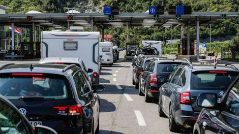 Na mejnih prehodih s Hrvaško zaenkrat ni večje gneče