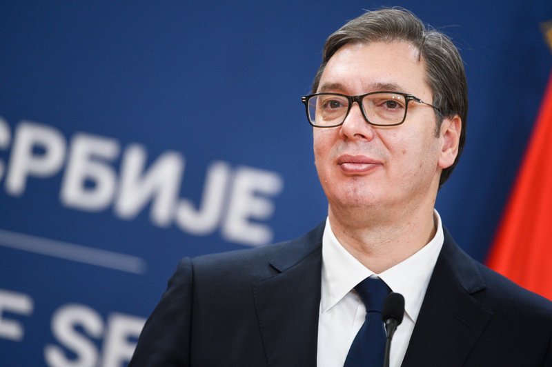 Srbski predsednik Vučić v vrtincu ene največjih afer v zgodovini Srbije (in kako tudi v Sloveniji ni nič drugače) (foto: Shutterstock)