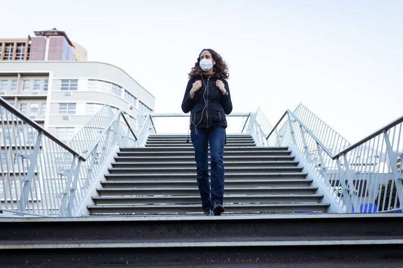 5 najbolj razširjenih mitov o nošenju zaščitnih mask (foto: profimedia)