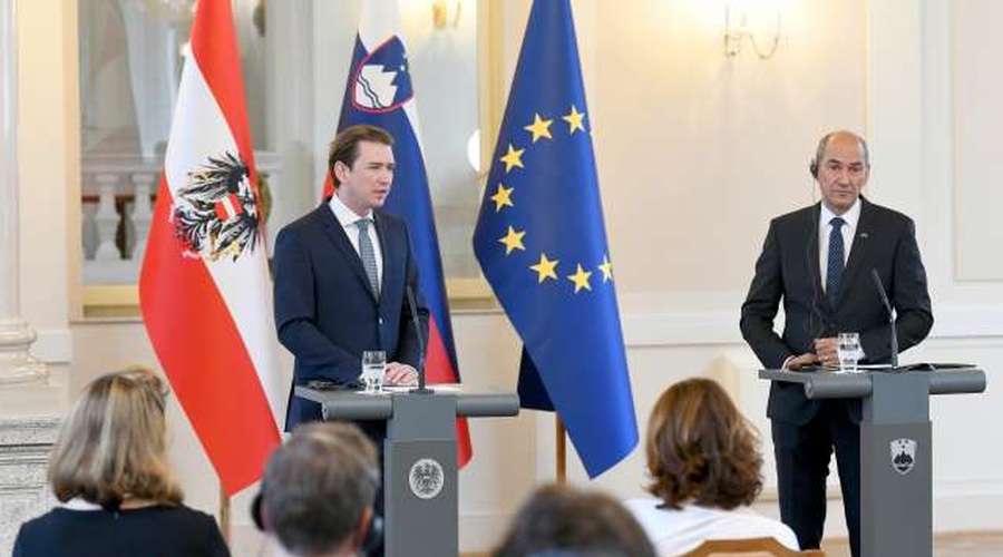 Janša in Kurz za usklajen pristop v boju proti koronavirusu in nezakonitim migracijam (foto: Tamino Petelinšek/STA)