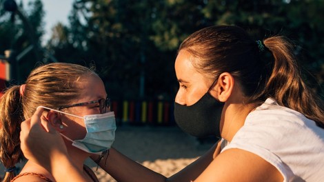 Pri naših južnih sosedih se je število okuženih povečalo za 197