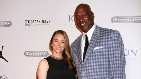 Michael Jordan in Denny Hamlin skupaj ustanovila ekipo v avtomobilističnem prvenstvu Nascar