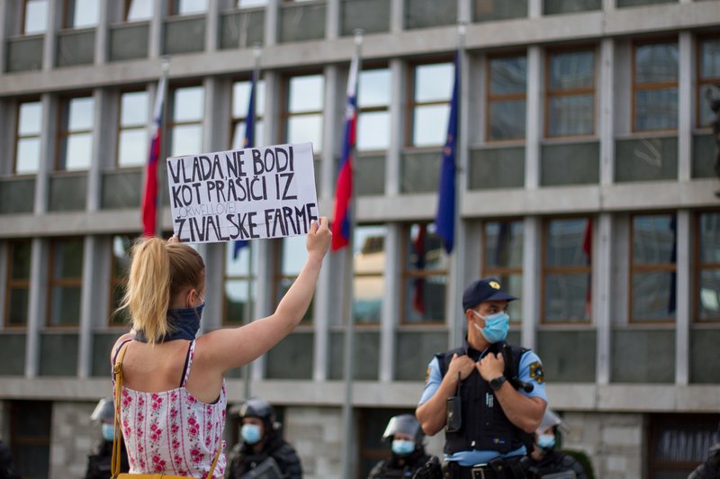 Protest na protest; 20 njih, haska pa od nikoder. Zakaj? (foto: Shutterstock)