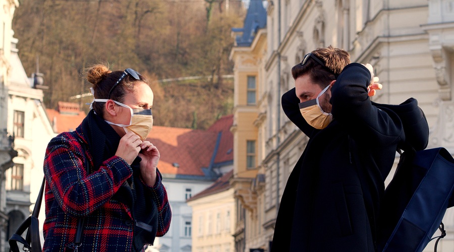 Ponavlja se spomladanski scenarij; vlada danes odloča o ponovnem postopnem zapiranju države (foto: Shutterstock)